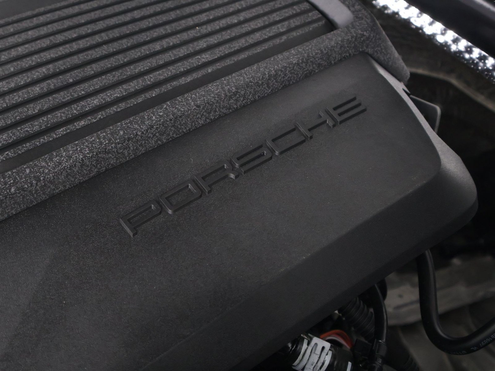 Certified 2026 Porsche Macan AWD/4WD image 27