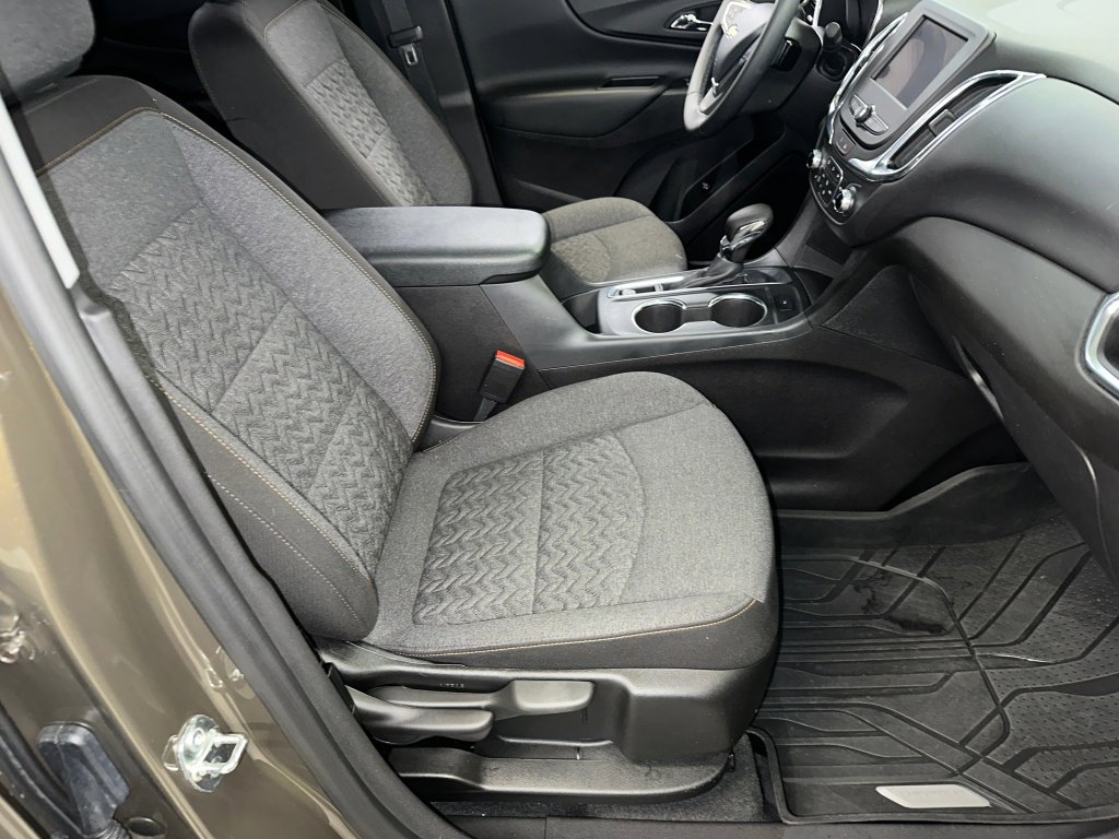 Certified 2024 Chevrolet Equinox LT w/ LPO, Floor Liner Package image 32