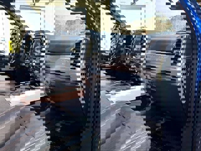 Used 2022 Ford F250 Lariat w/ Tremor Off-Road Package AWD/4WD image 17