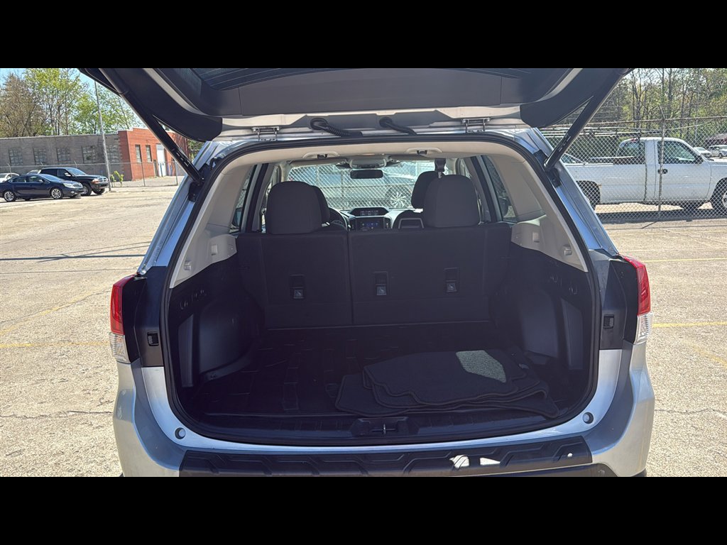 Used 2023 Subaru Forester Premium image 27