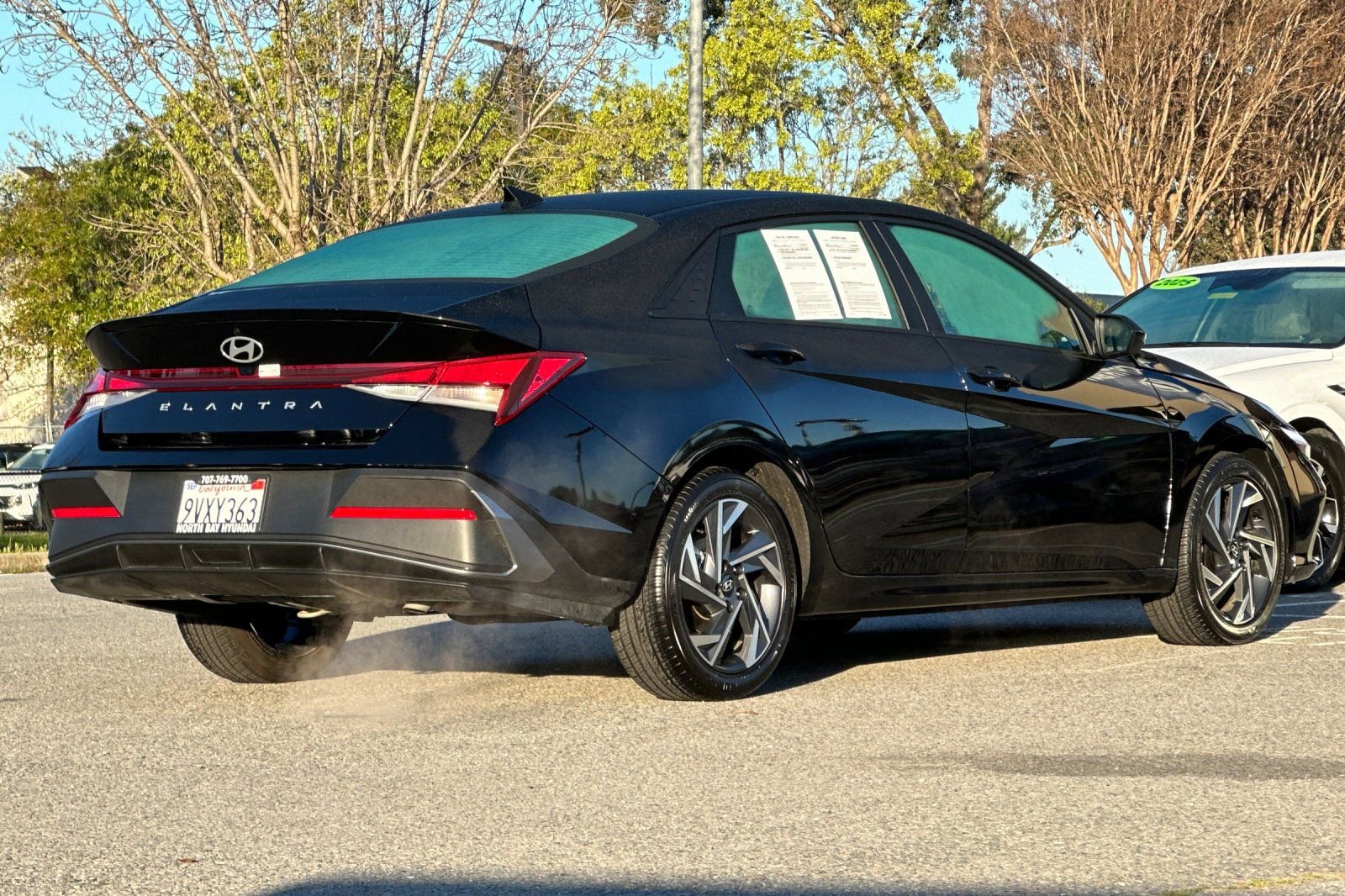 Certified 2025 Hyundai Elantra Sport w/ Cargo Package image 4