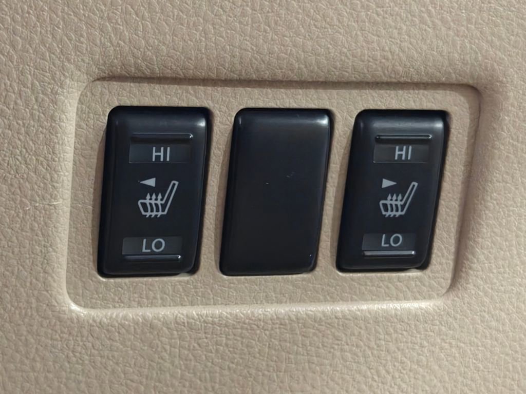 Used 2012 Nissan Quest SL image 9