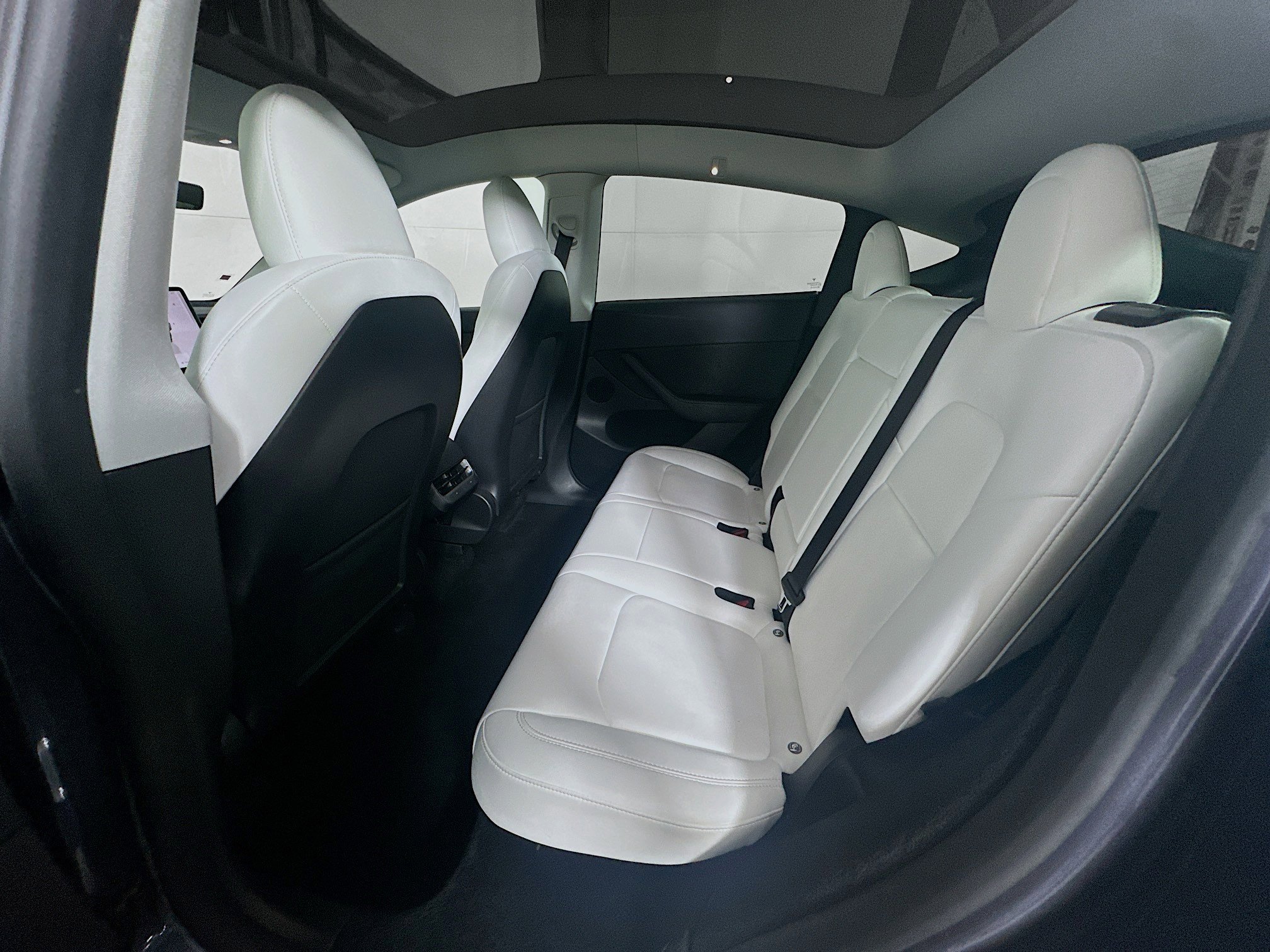 Used 2023 Tesla Model Y Performance image 26