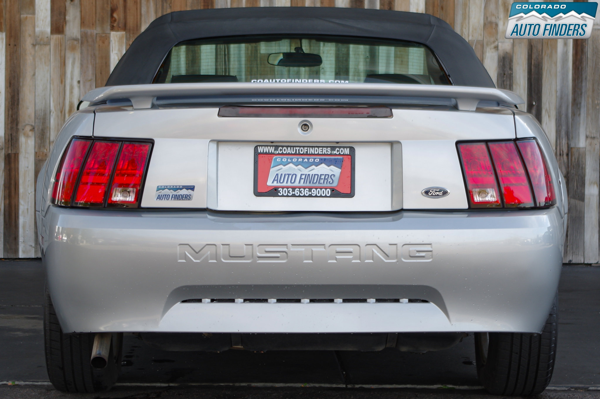 Used 2003 Ford Mustang Convertible image 8