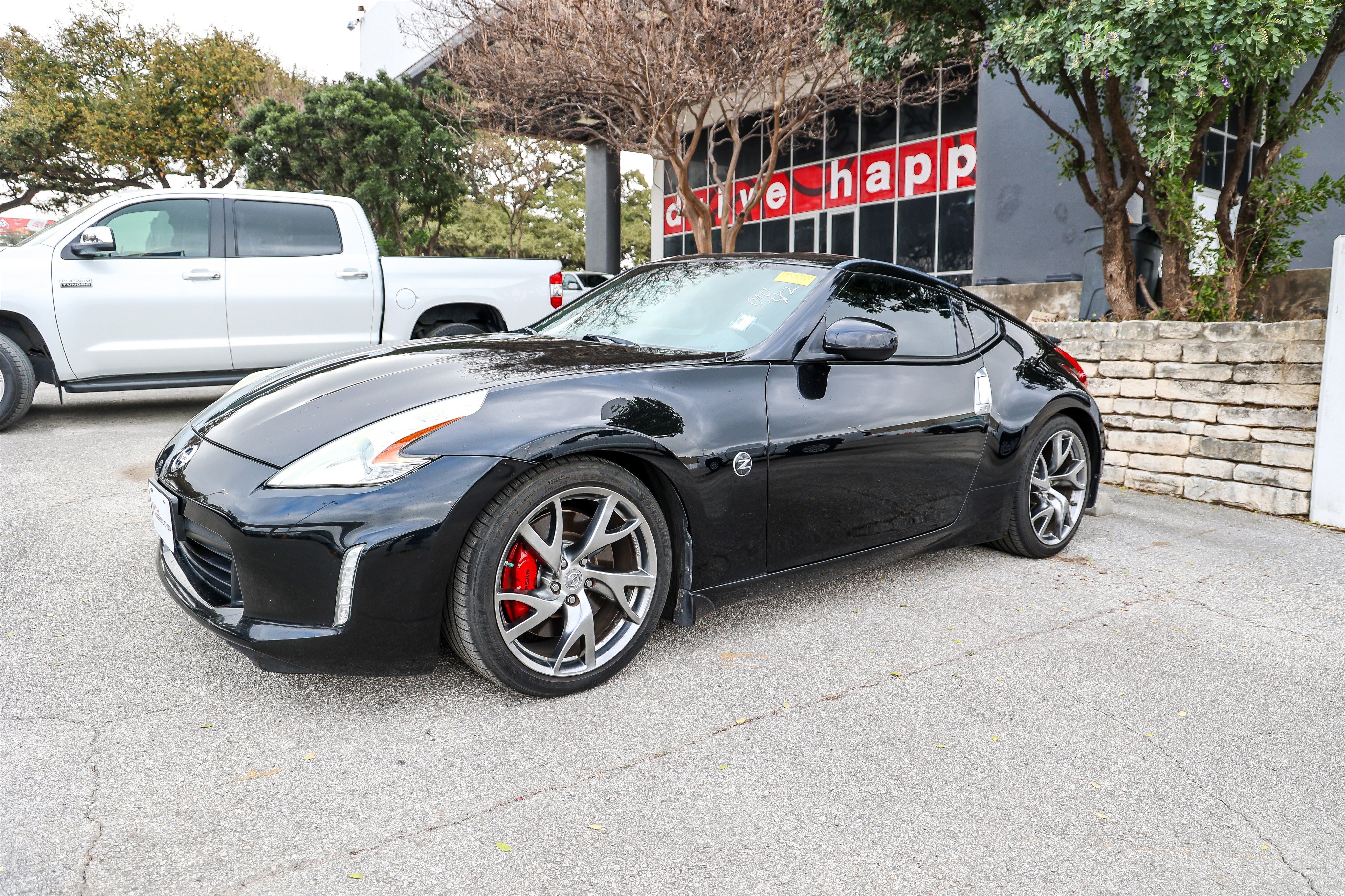 Used 2016 Nissan 370Z w/ Sport Package image 3