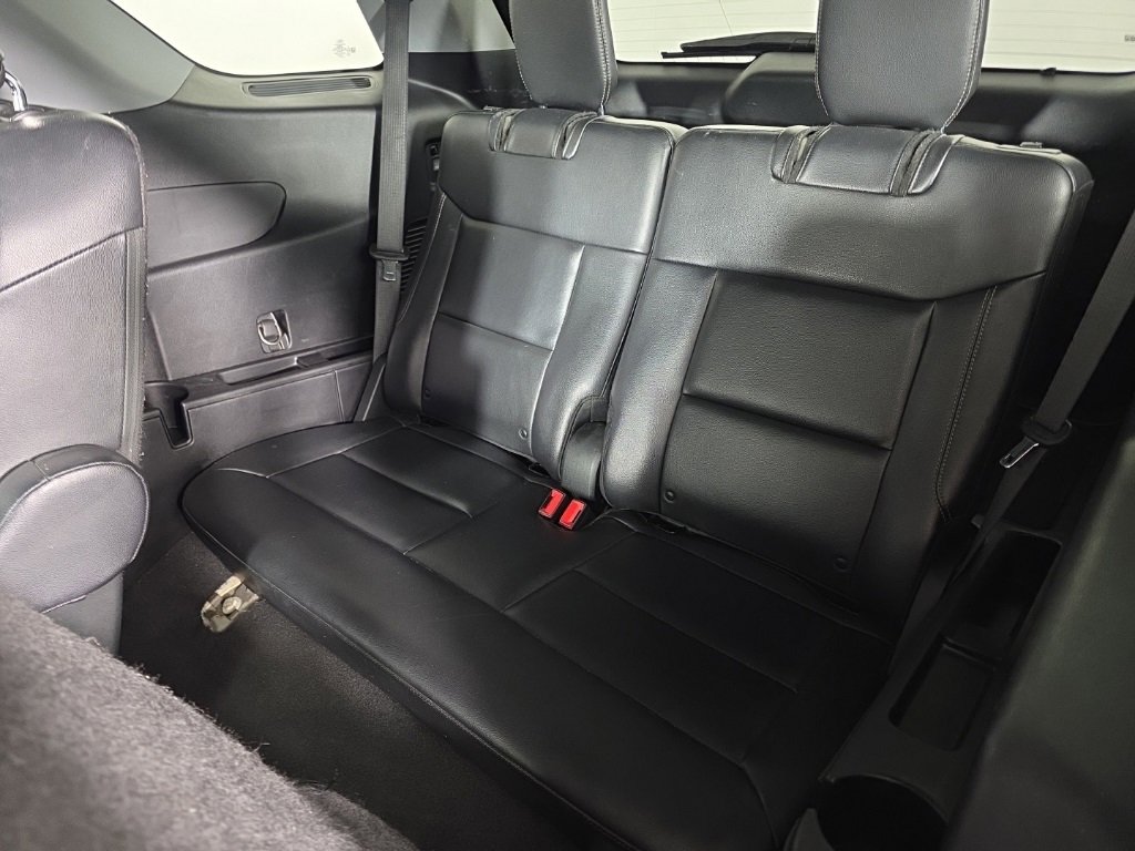 Used 2021 Ford Explorer Limited image 32