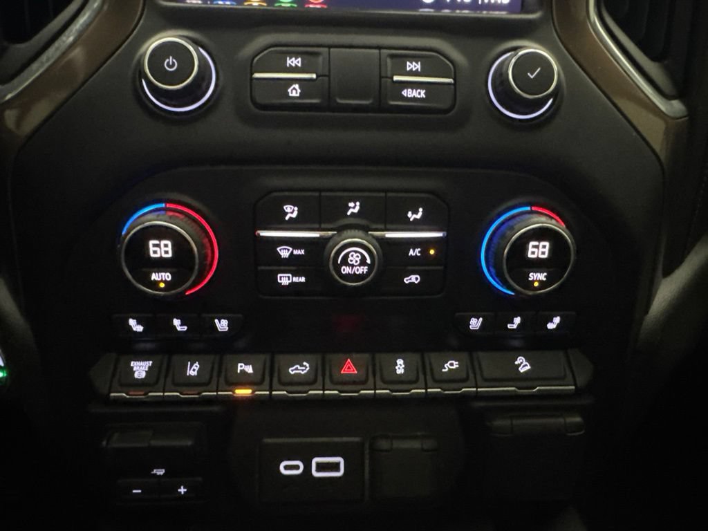Used 2020 Chevrolet Silverado 3500 High Country w/ Z71 Off-Road Package AWD/4WD image 45