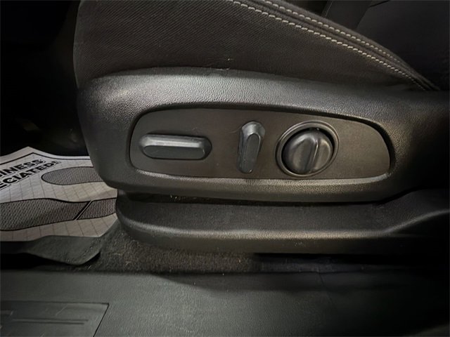 Certified 2023 GMC Terrain SLE w/ Driver Convenience Package image 12