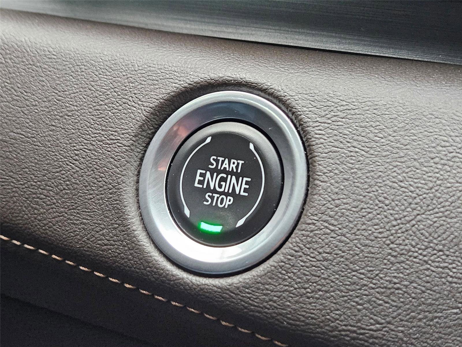 Used 2021 Cadillac Escalade Sport w/ Driver Assist Tech Package AWD/4WD image 23