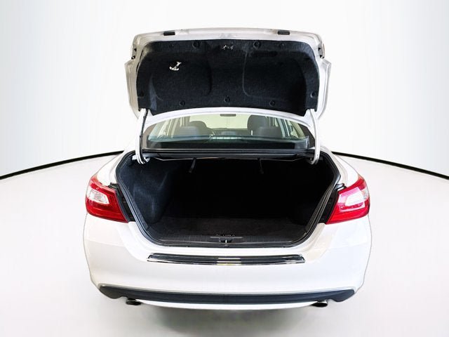 Used 2016 Nissan Altima 2.5 SR w/ LED Appearance Package FWD image 19