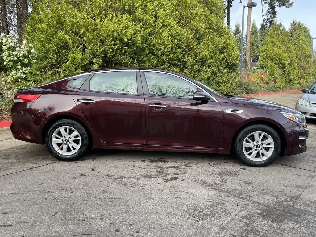 Used 2016 Kia Optima LX w/ LX Convenience Package image 3