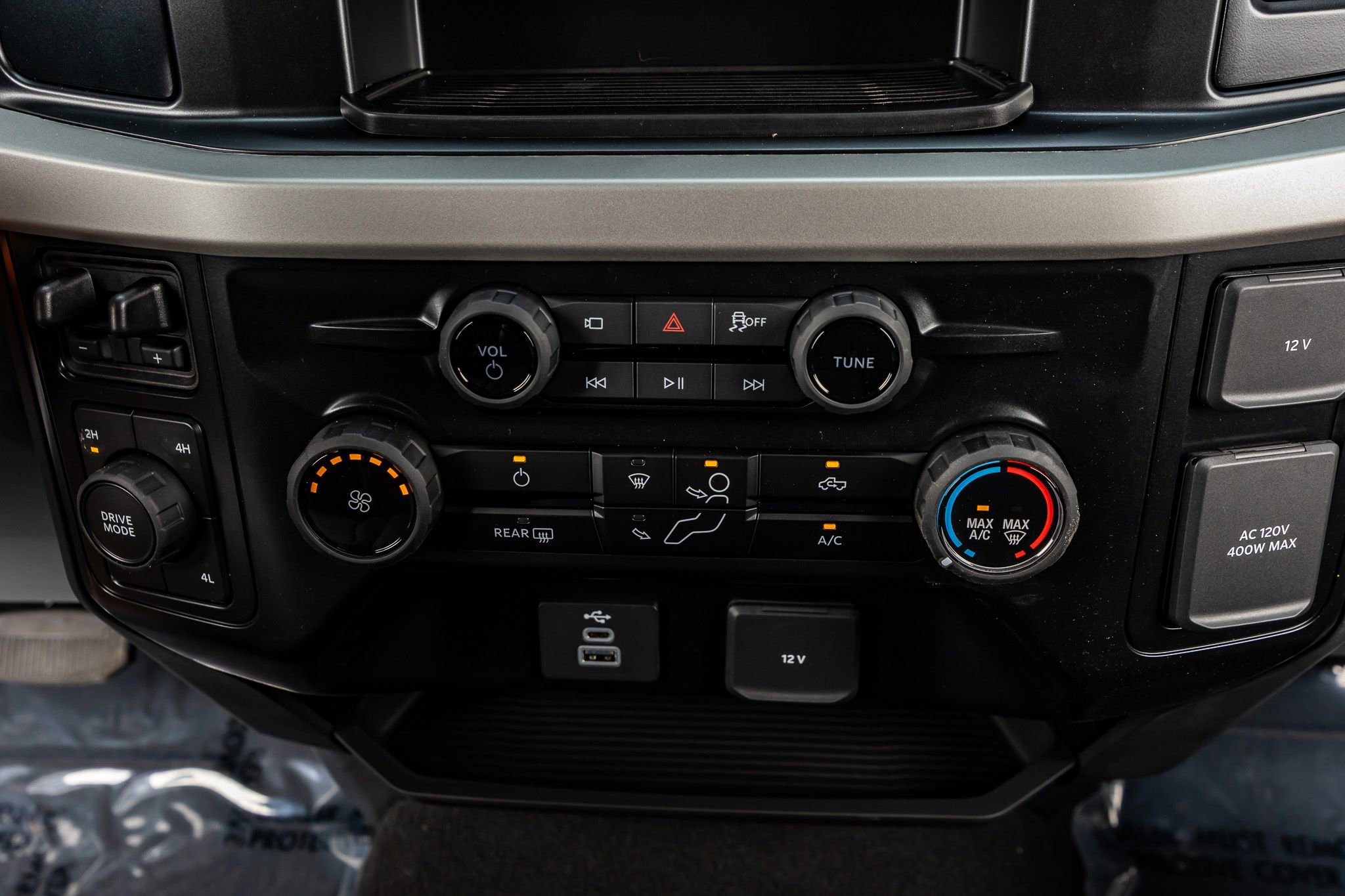 Used 2026 Ford F350 XLT w/ 360-Degree Camera Package AWD/4WD image 26