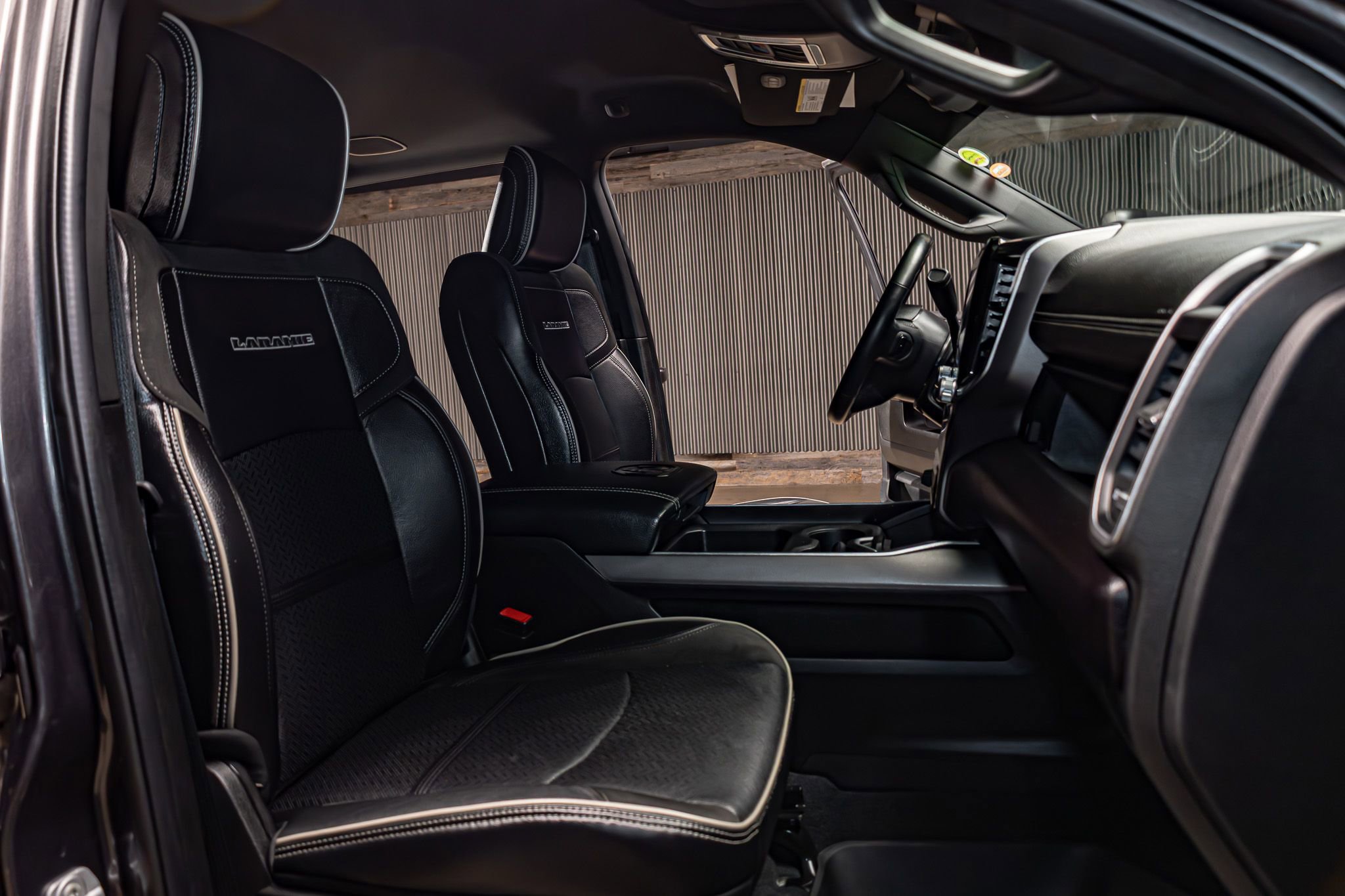 Used 2023 RAM 3500 Laramie image 28