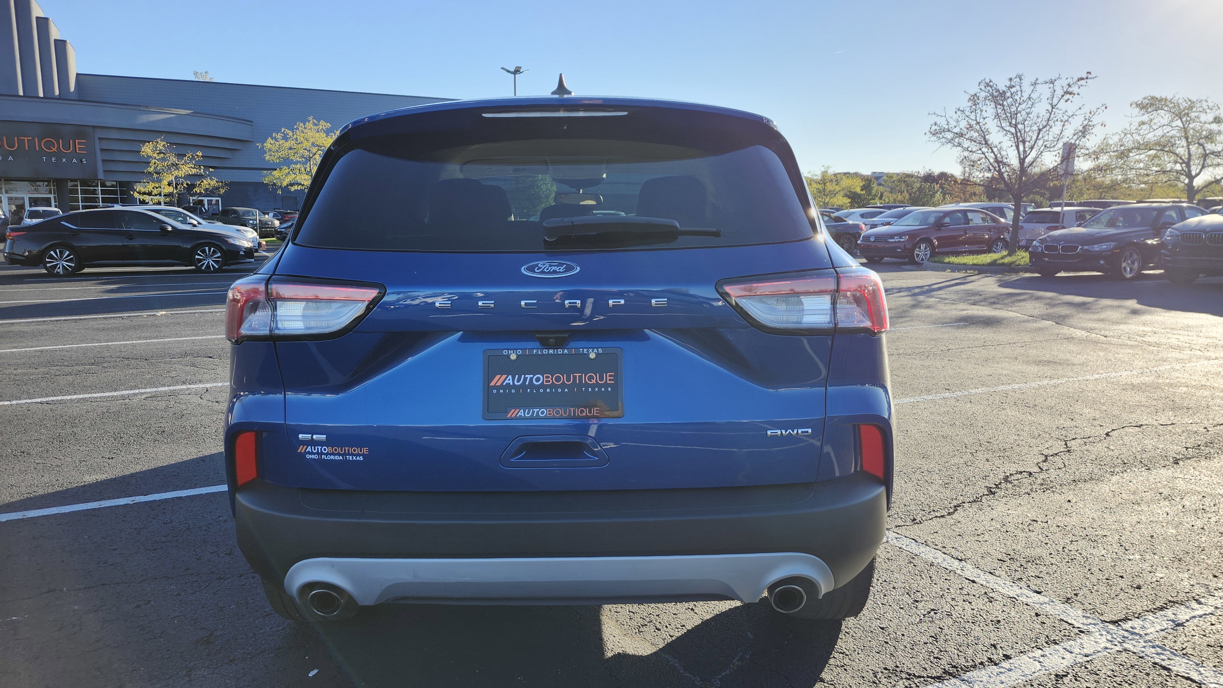 Used 2022 Ford Escape SE image 9