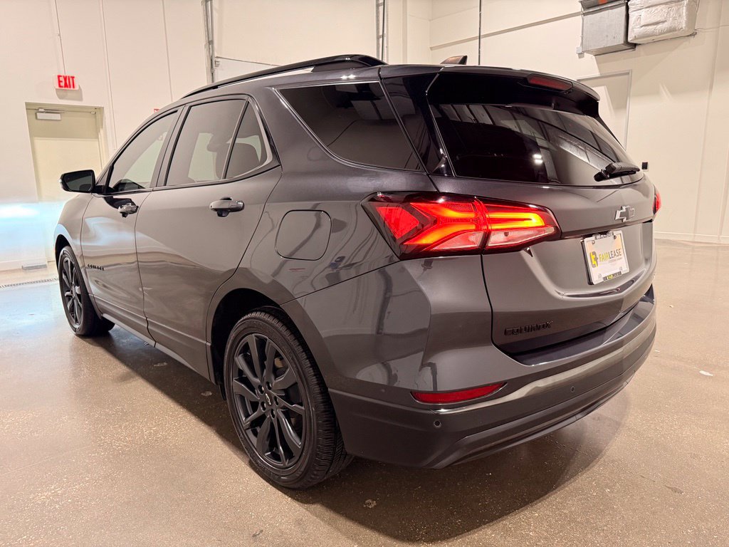 Used 2022 Chevrolet Equinox RS w/ RS Leather Package FWD image 7