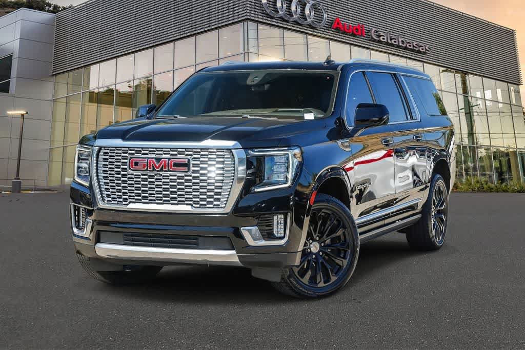 Used 2022 GMC Yukon XL Denali w/ Denali Premium Package RWD image 1