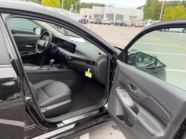 New 2027 Nissan Sentra SR w/ SR Premium Package FWD image 26