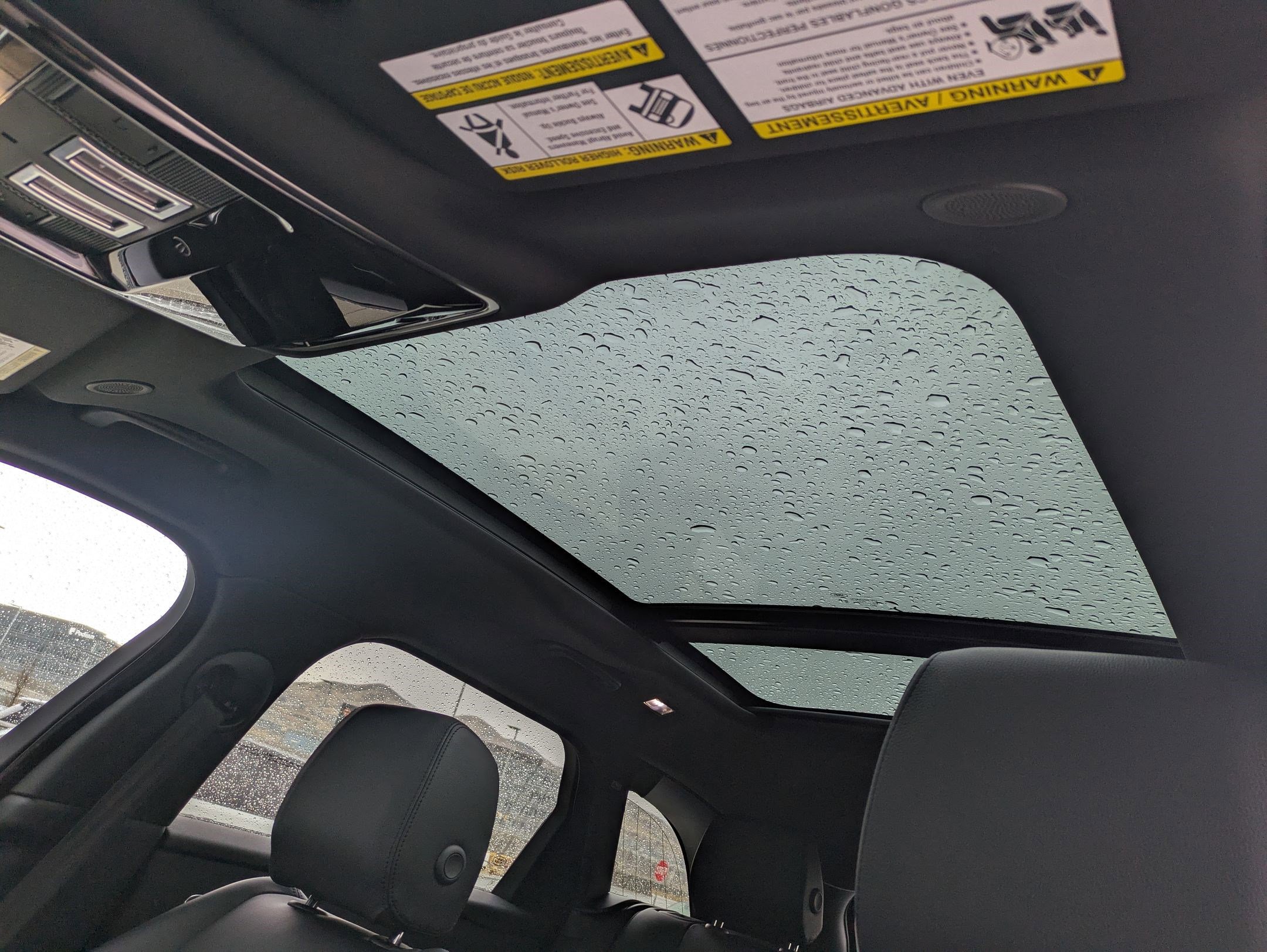 Certified 2025 Land Rover Range Rover Velar Dynamic SE image 23