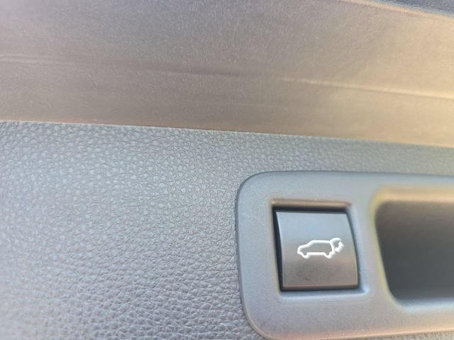 Used 2021 Toyota Highlander XSE FWD image 14