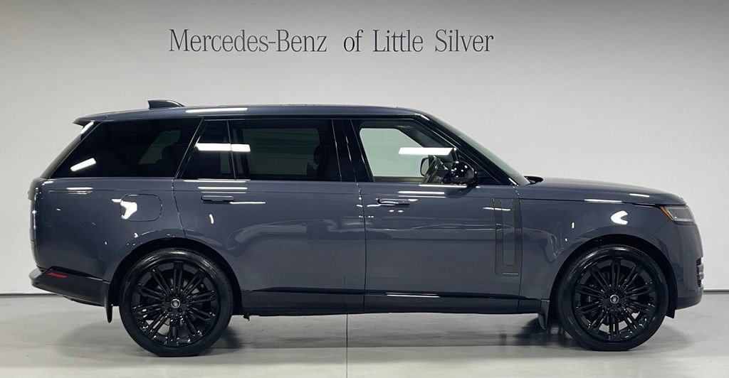Used 2025 Land Rover Range Rover Long Wheelbase Autobiography AWD/4WD image 7