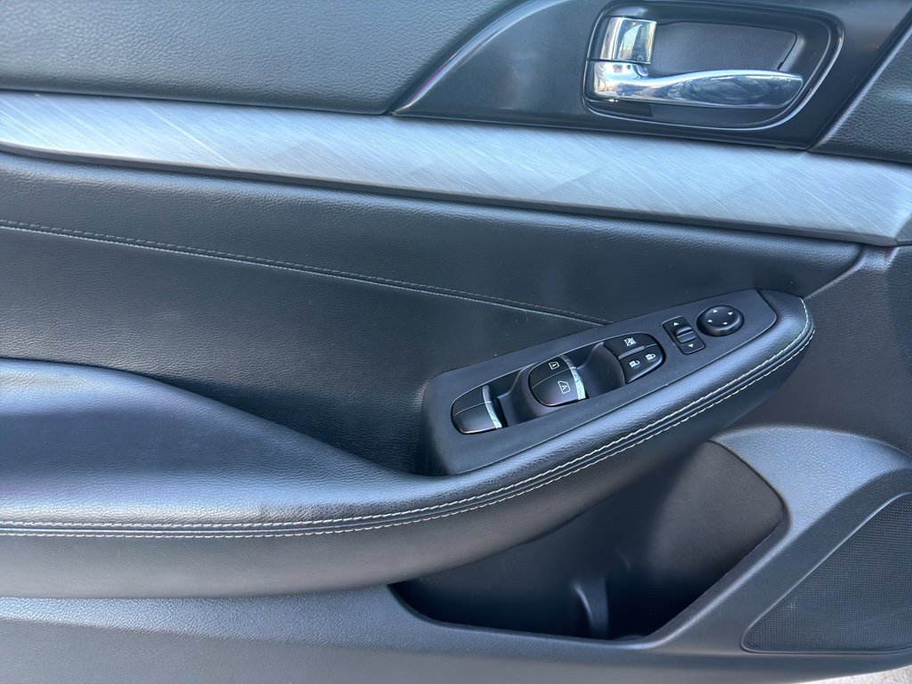 Used 2018 Nissan Maxima 3.5 SL image 14