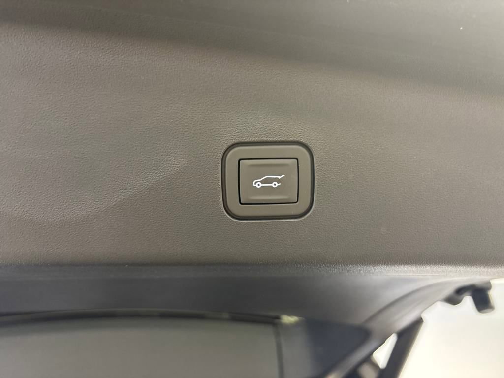 New 2026 Cadillac Vistiq Luxury image 19