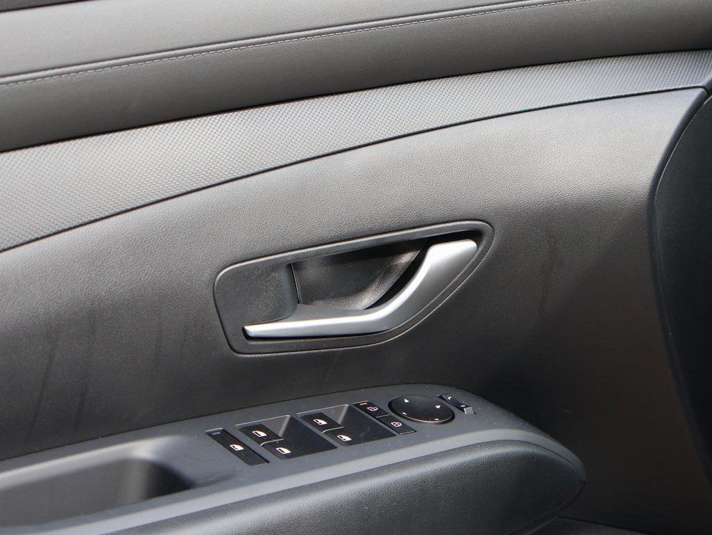 New 2026 Hyundai Tucson SEL image 23
