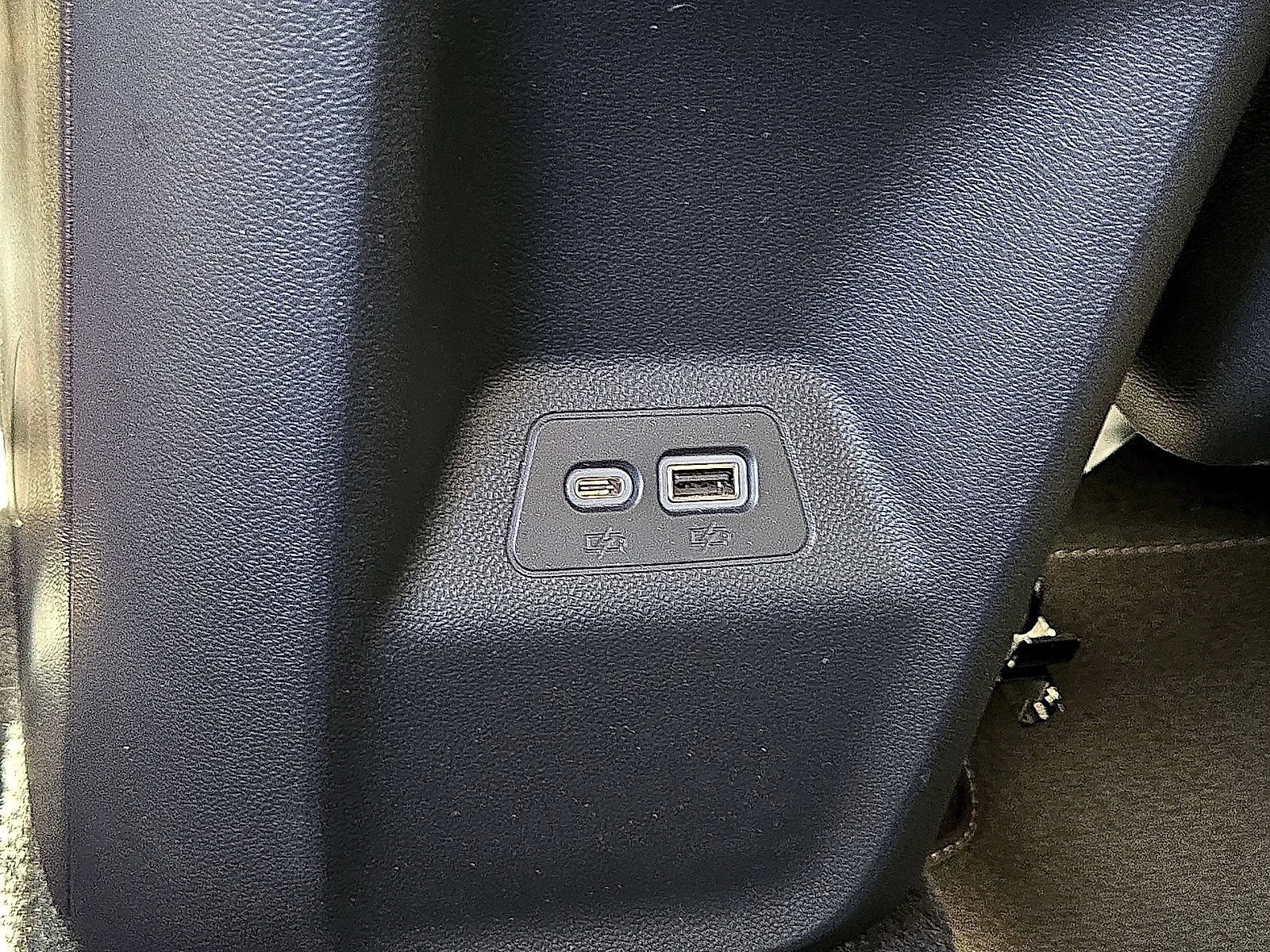 Used 2023 Buick Envision Essence AWD/4WD image 16