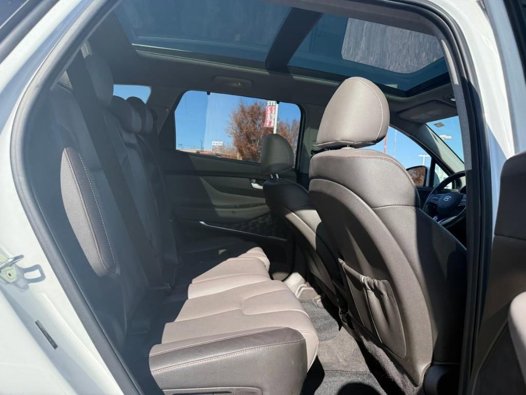 Used 2020 Hyundai Santa Fe Limited w/ Cargo Package image 5