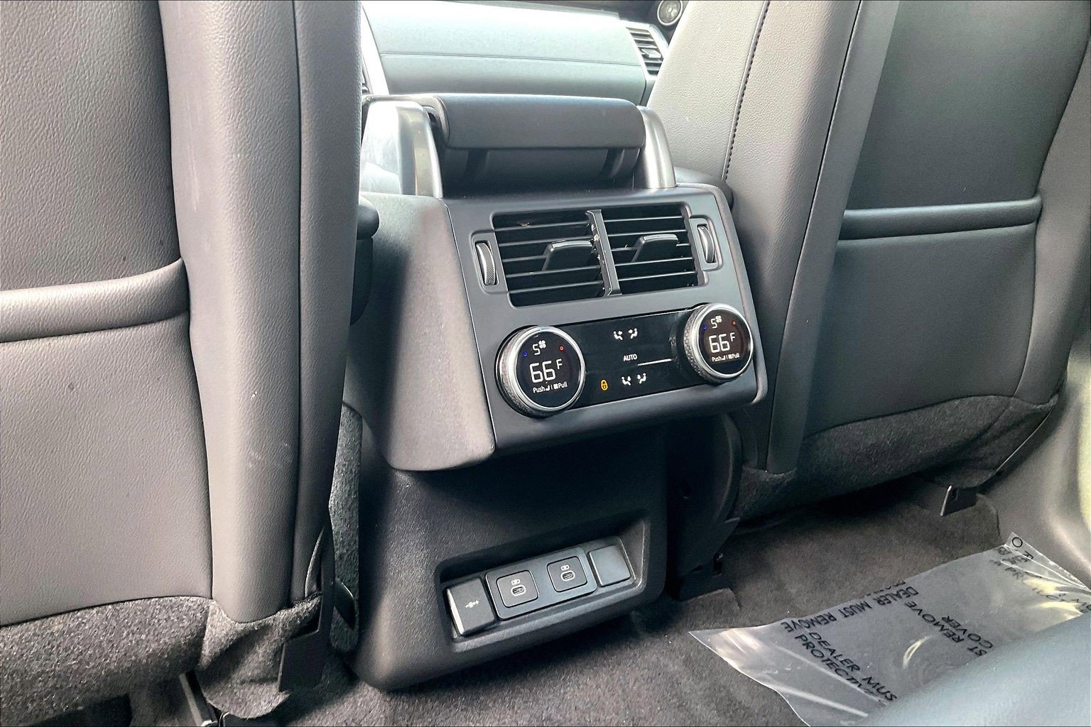 Certified 2025 Land Rover Discovery S AWD/4WD image 34