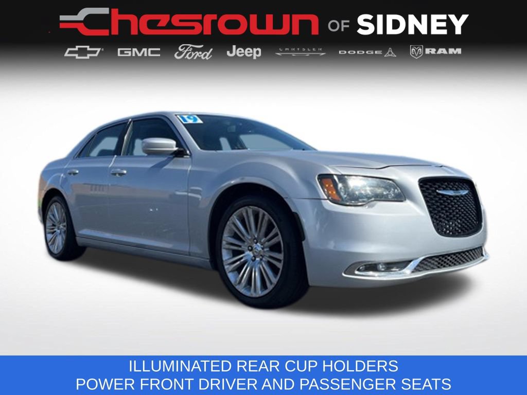 Used 2019 Chrysler 300 Touring L w/ Quick Order Package 22F RWD image 11