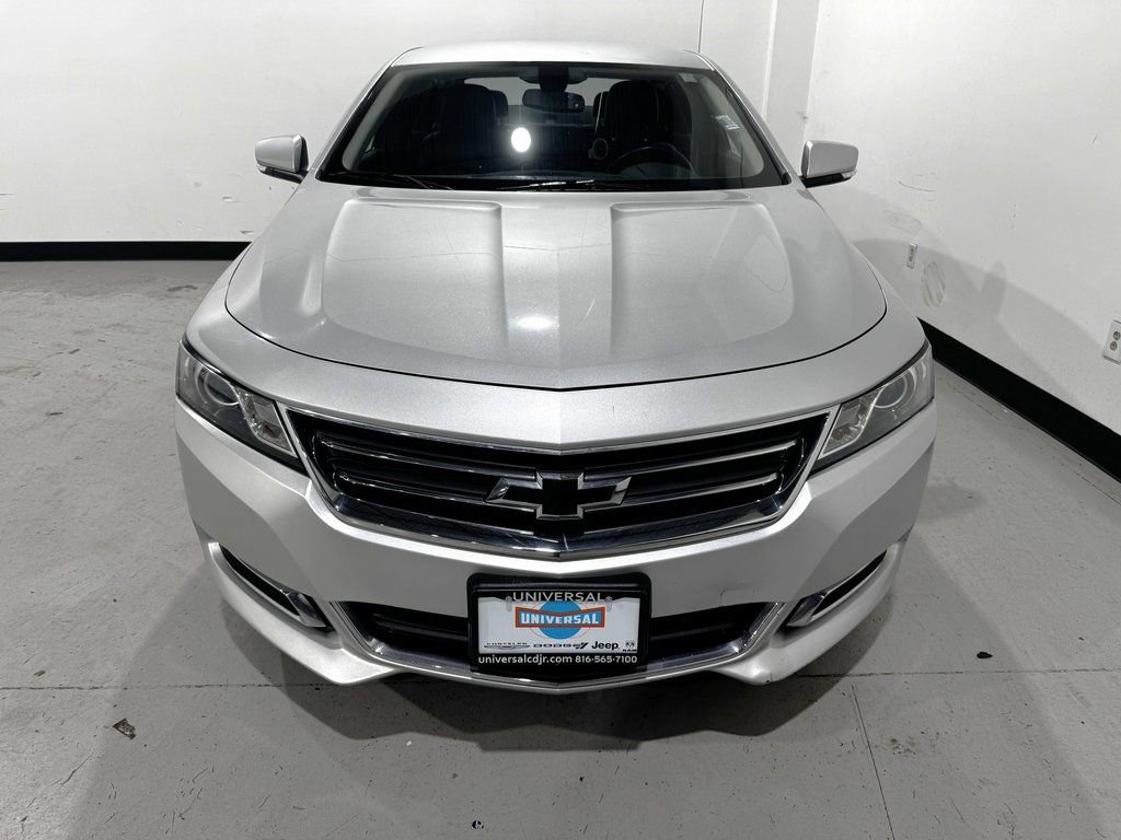 Used 2016 Chevrolet Impala LT w/ Convenience Package image 10