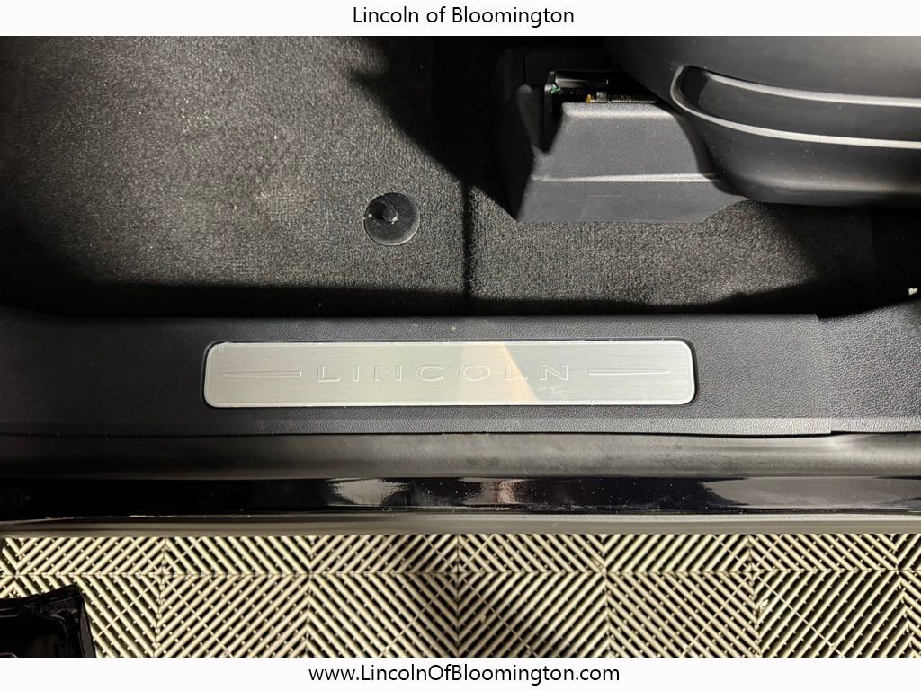 New 2026 Lincoln Aviator AWD image 22