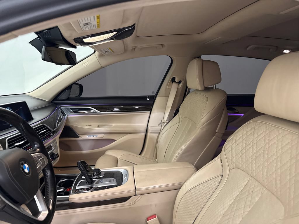 Used 2017 BMW 740i RWD image 29