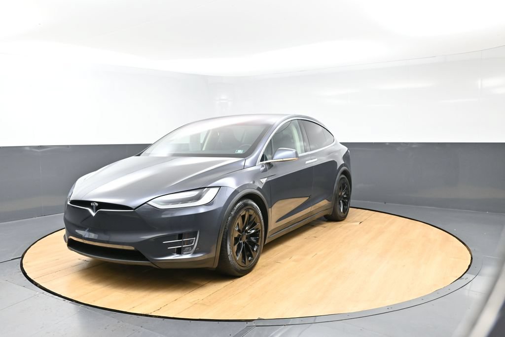 Used 2016 Tesla Model X 75D AWD/4WD image 4