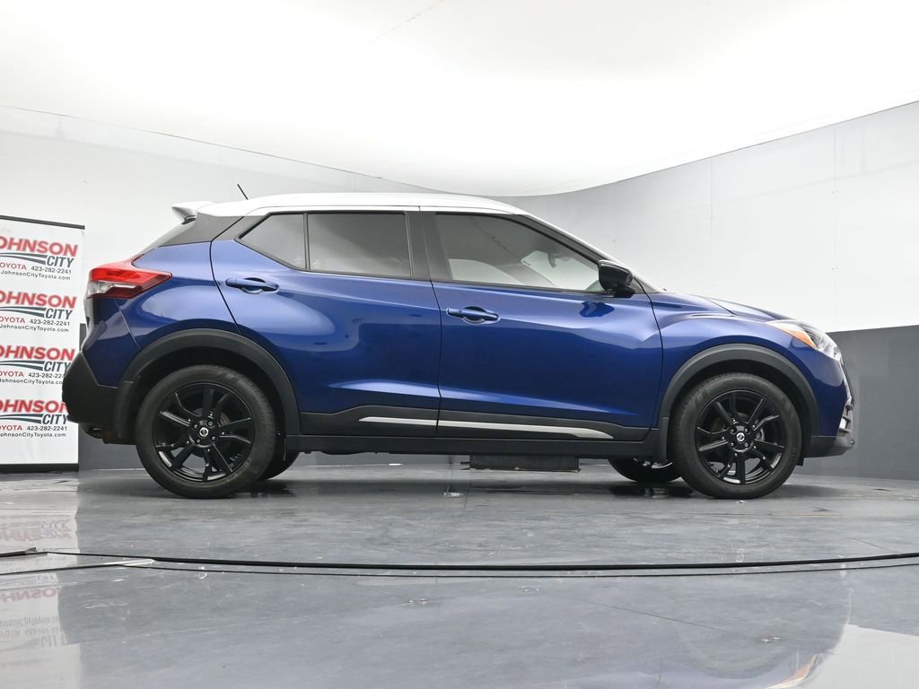 Used 2020 Nissan Kicks SR w/ SR Premium Package FWD image 38