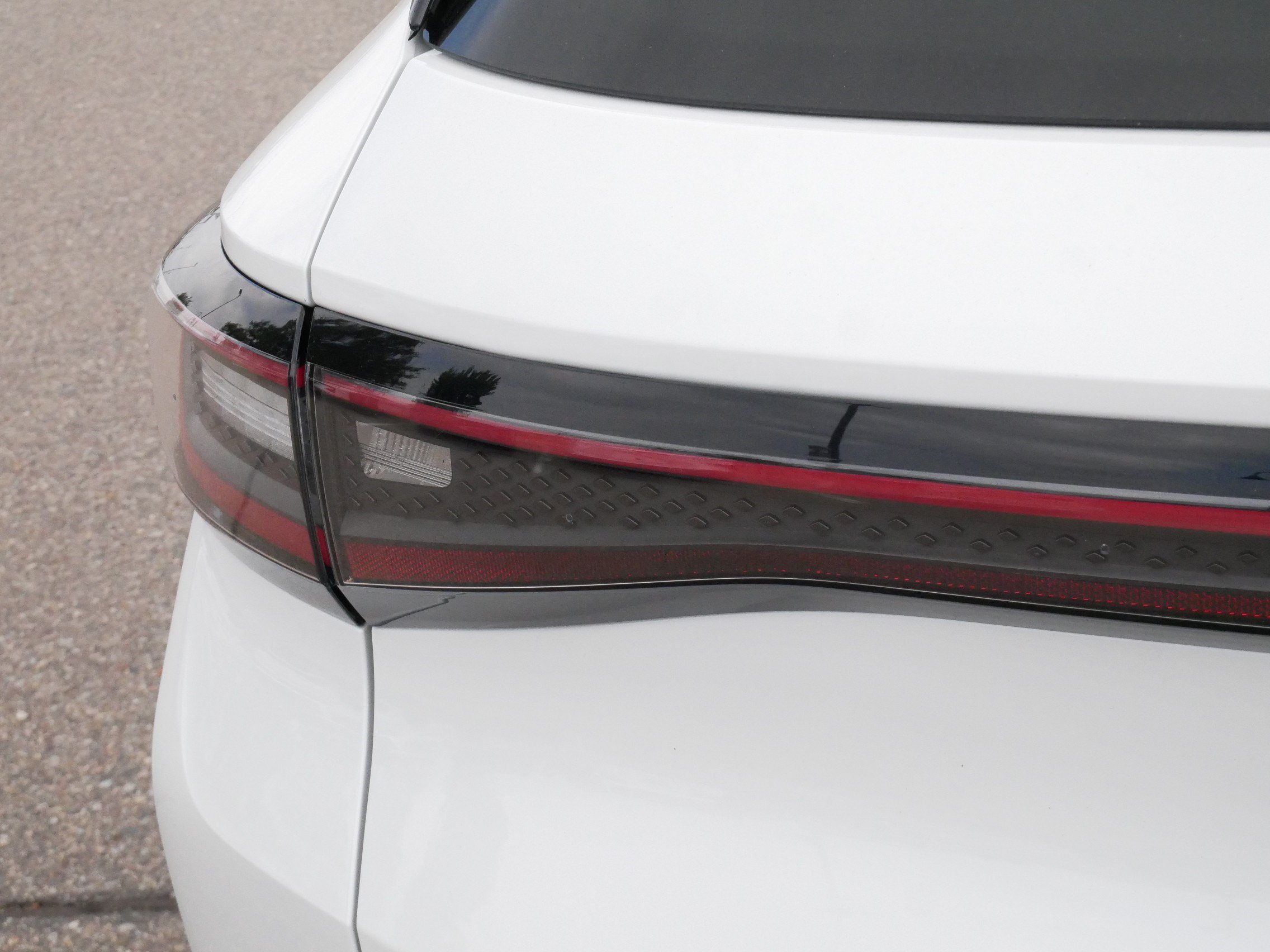 Certified 2023 Volkswagen ID.4 Pro S AWD/4WD image 17