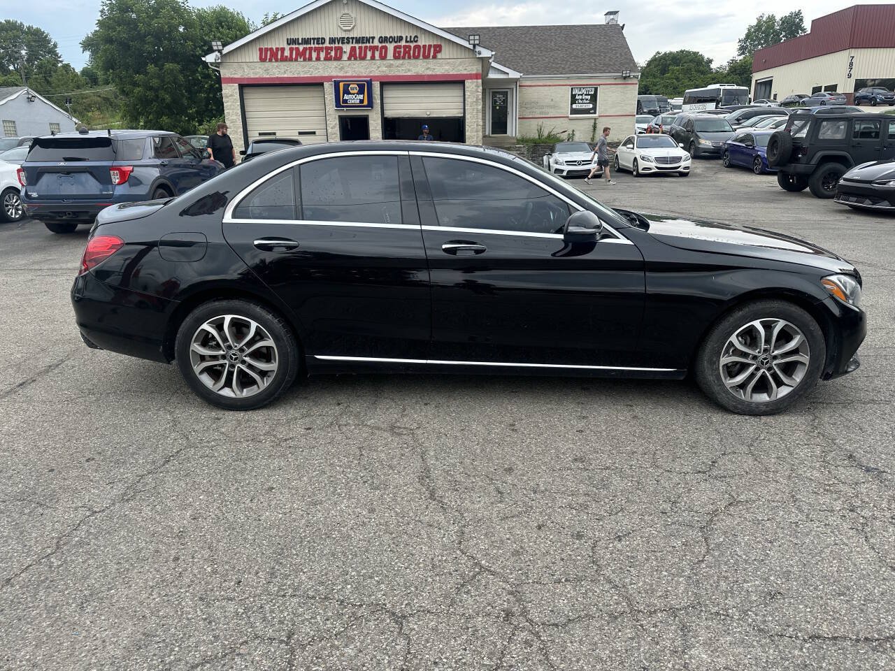 Used 2017 Mercedes-Benz C 300 4MATIC Sedan image 7
