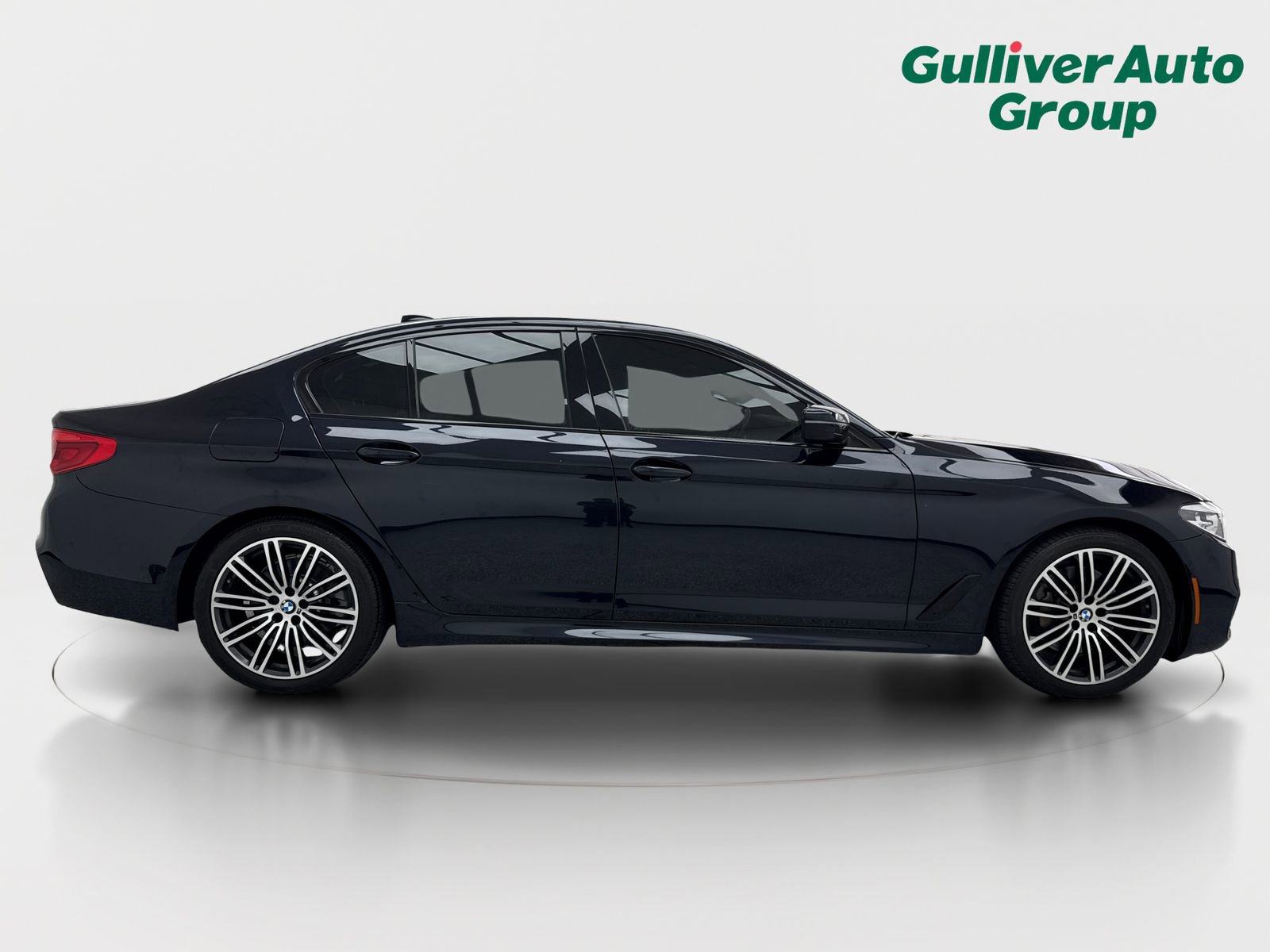 Used 2020 BMW 530i xDrive w/ M Sport Package AWD/4WD image 10