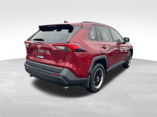 Used 2019 Toyota RAV4 LE w/ Carpet Mat Package image 7