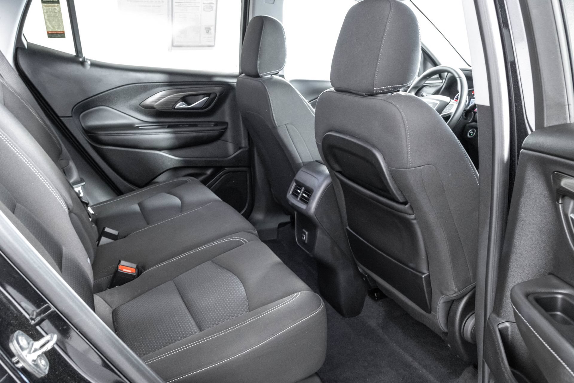 Used 2023 GMC Terrain SLE w/ Driver Convenience Package FWD image 39