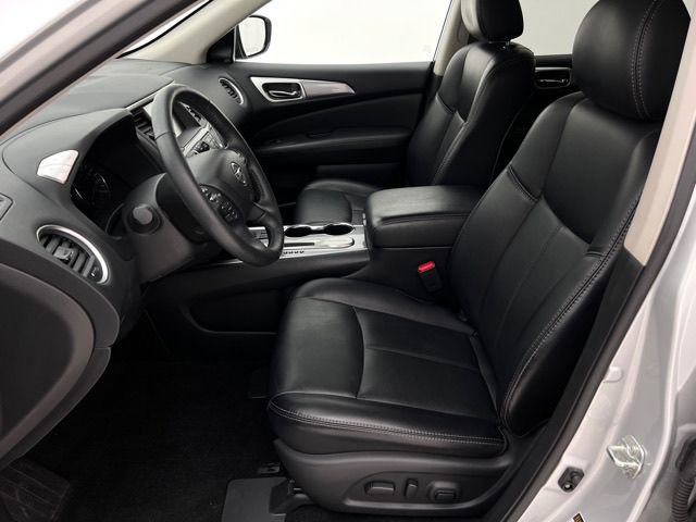 Used 2019 Nissan Pathfinder SL FWD image 11