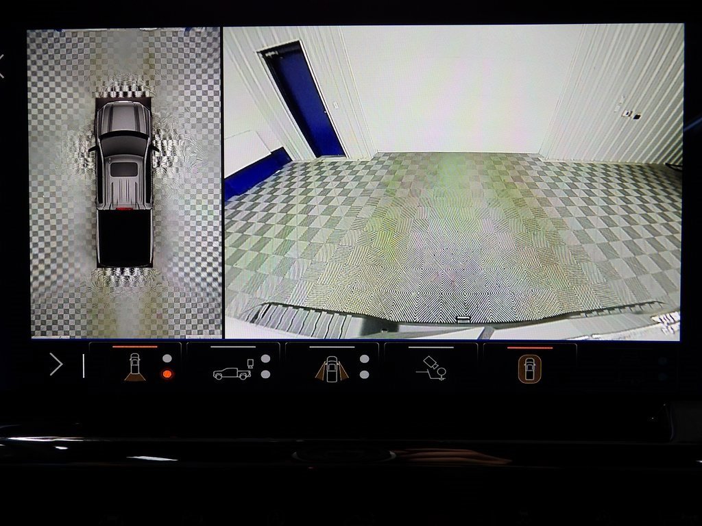 Used 2024 Chevrolet Silverado 1500 ZR2 w/ Technology Package image 14