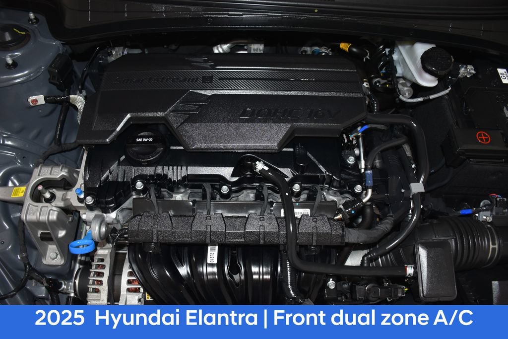 Certified 2025 Hyundai Elantra SEL FWD image 8