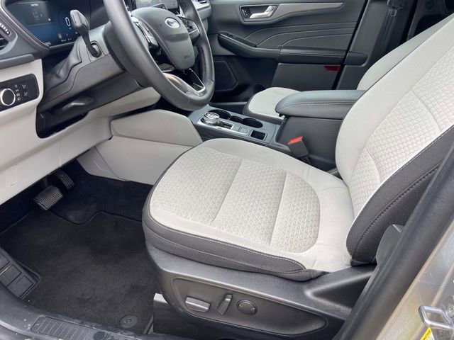 Used 2023 Ford Escape Active w/ Tech Pack #2 AWD/4WD image 10