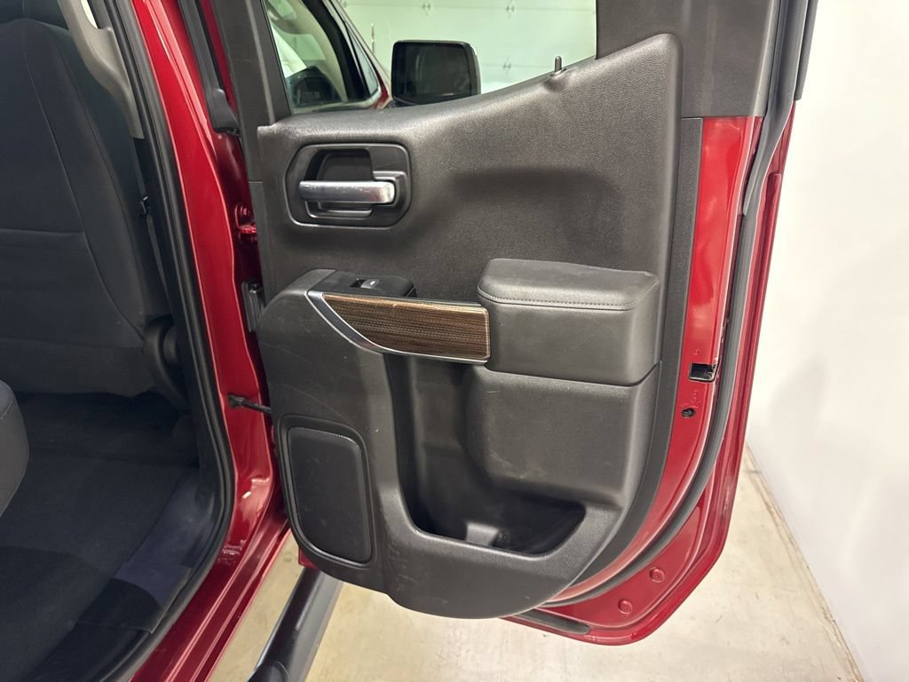 Used 2019 Chevrolet Silverado 1500 RST w/ All-Star Edition AWD/4WD image 38
