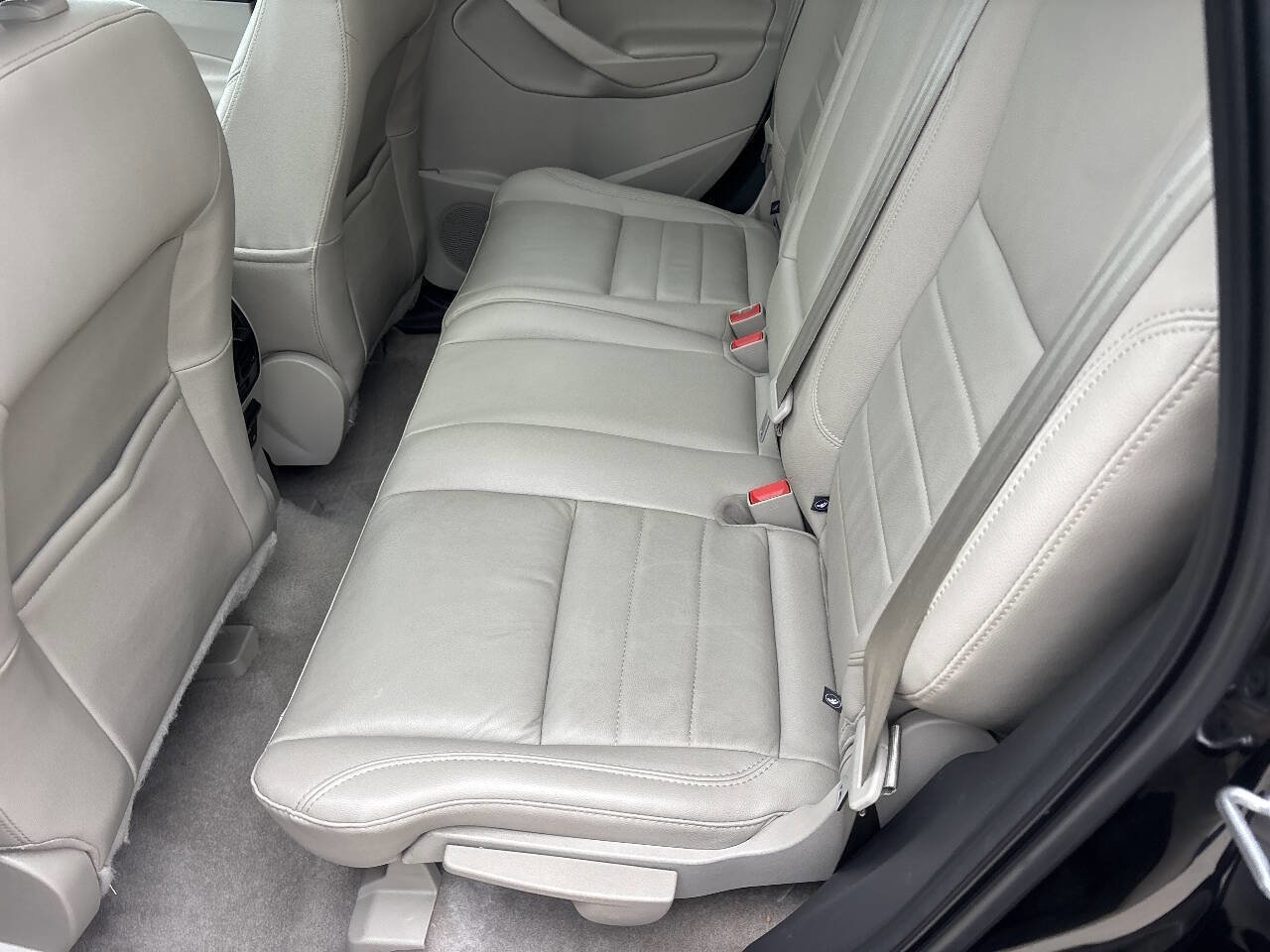 Used 2016 Ford Escape Titanium w/ Equipment Group 301A FWD image 9