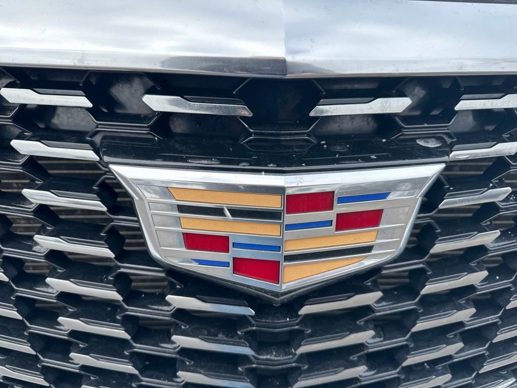 Certified 2023 Cadillac XT5 Premium Luxury w/ LPO, Floor Liner Package image 9