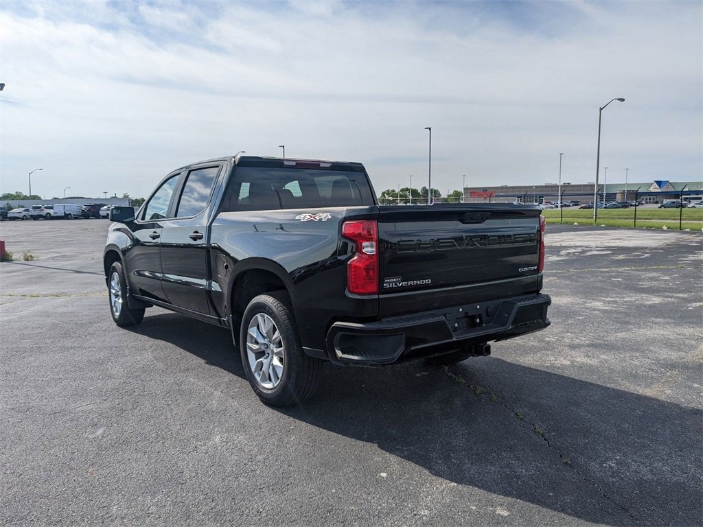 Used 2022 Chevrolet Silverado 1500 Custom image 6