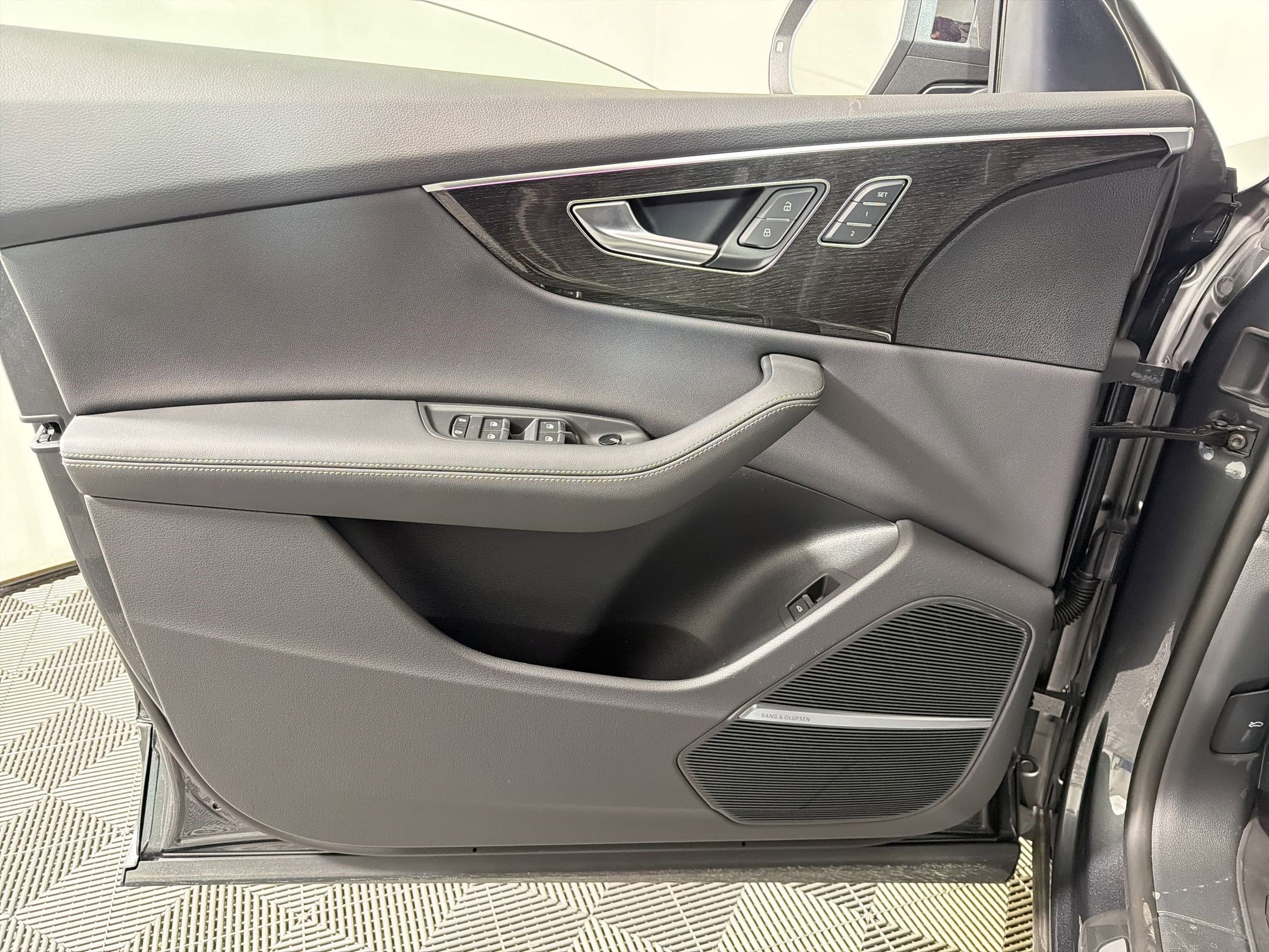 New 2026 Audi Q8 Premium Plus image 10